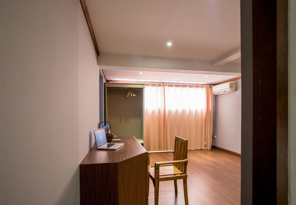 Hotel At Ease Bijou Chiang Mai Pokój zdjęcie