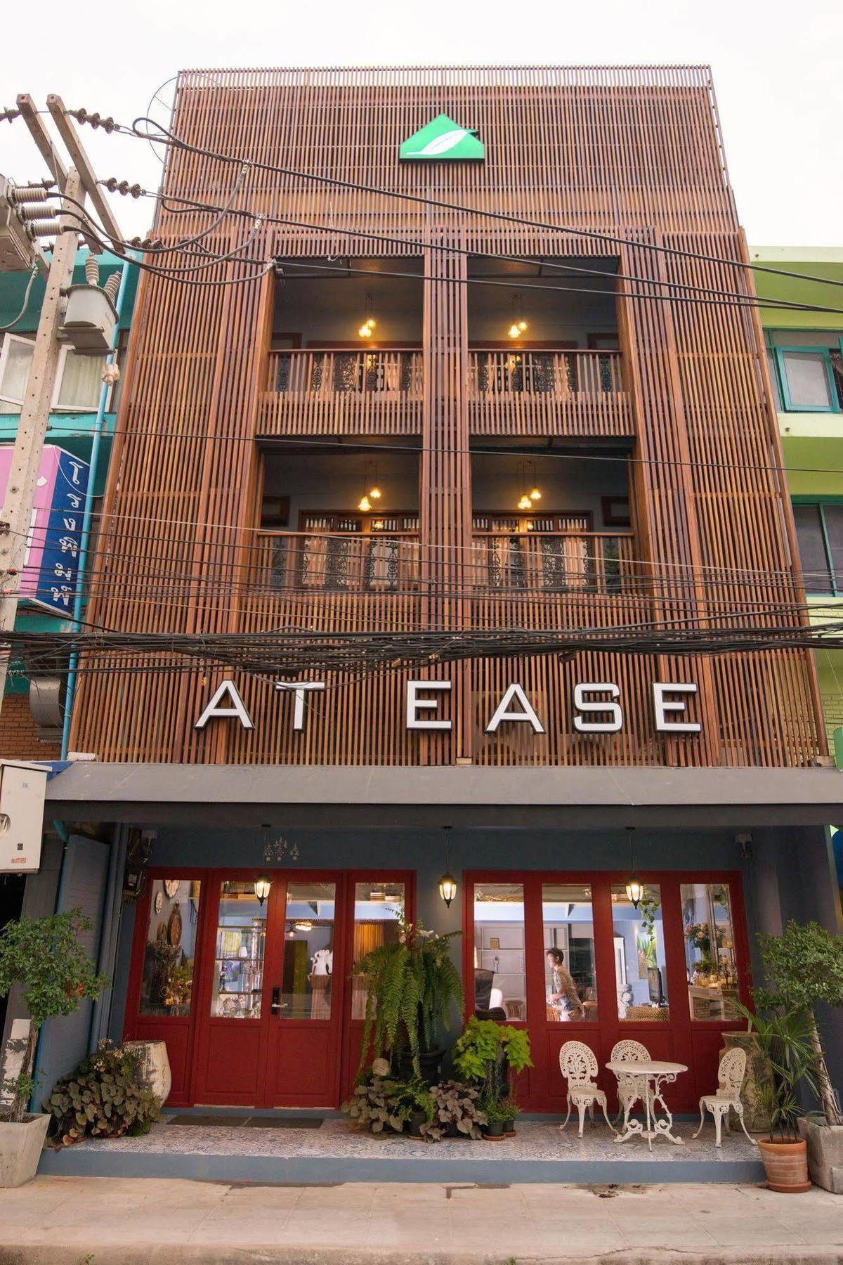 Hotel At Ease Bijou Chiang Mai Zewnętrze zdjęcie